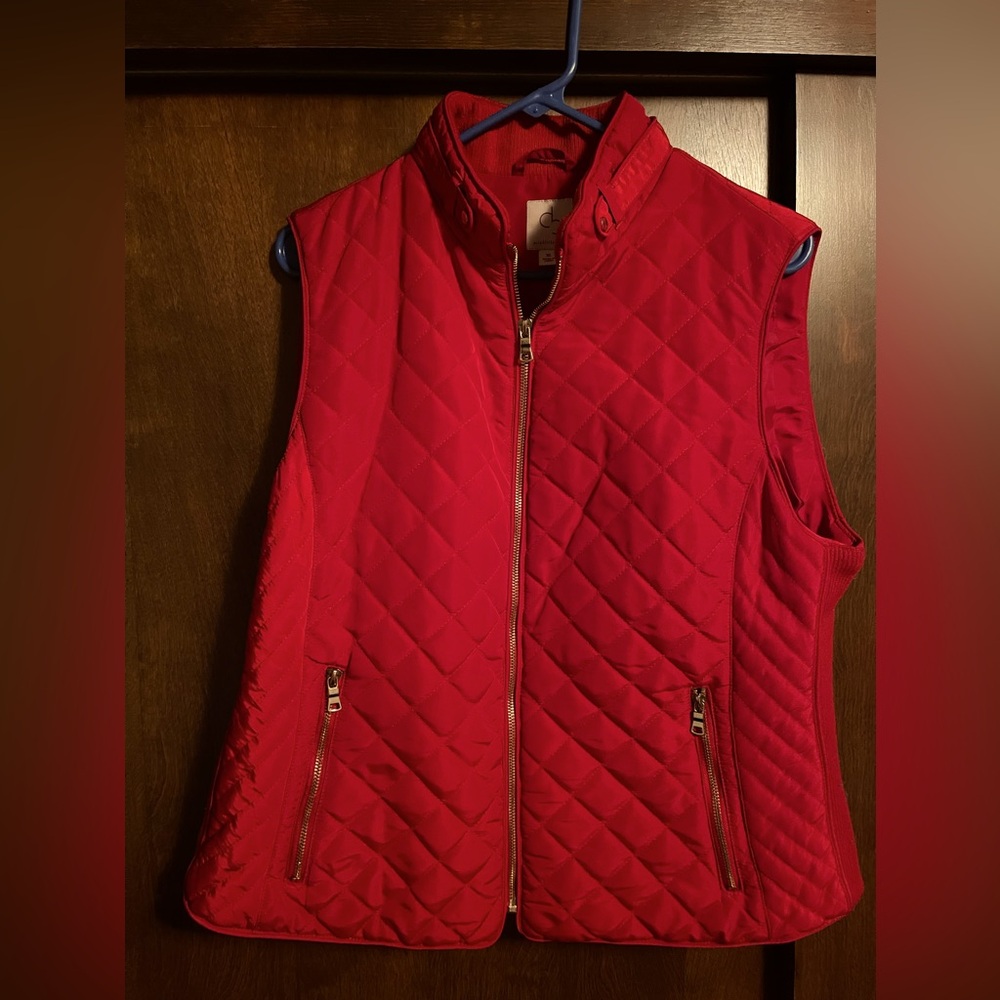 Dress Barn. Zip-up vest. Size XL(runs small). Red.